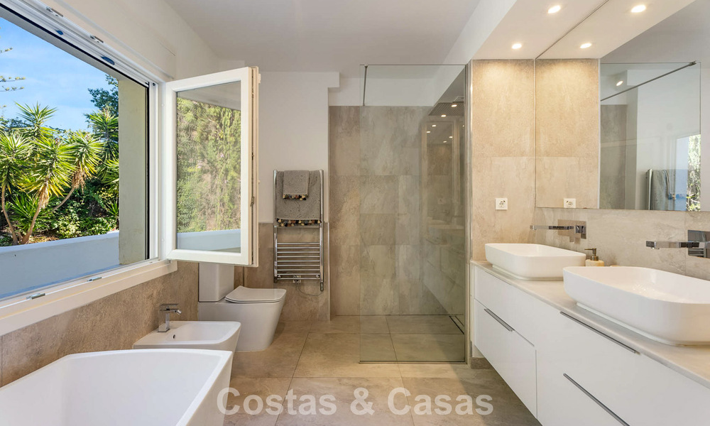 Beautifully renovated luxury villa with timeless Andalusian architecture for sale on the East side of Marbella 792416