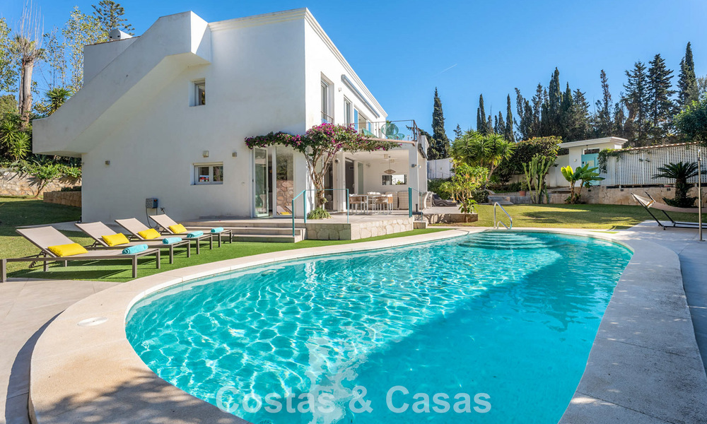 Beautifully renovated luxury villa with timeless Andalusian architecture for sale on the East side of Marbella 792421