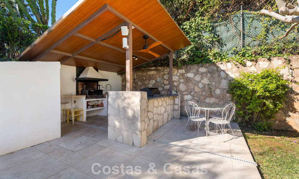 Beautifully renovated luxury villa with timeless Andalusian architecture for sale on the East side of Marbella 792422