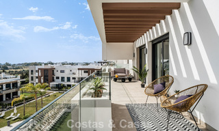 Brand-new modern penthouse with spacious solarium for sale in a gated complex in Benahavís - Marbella 792581 