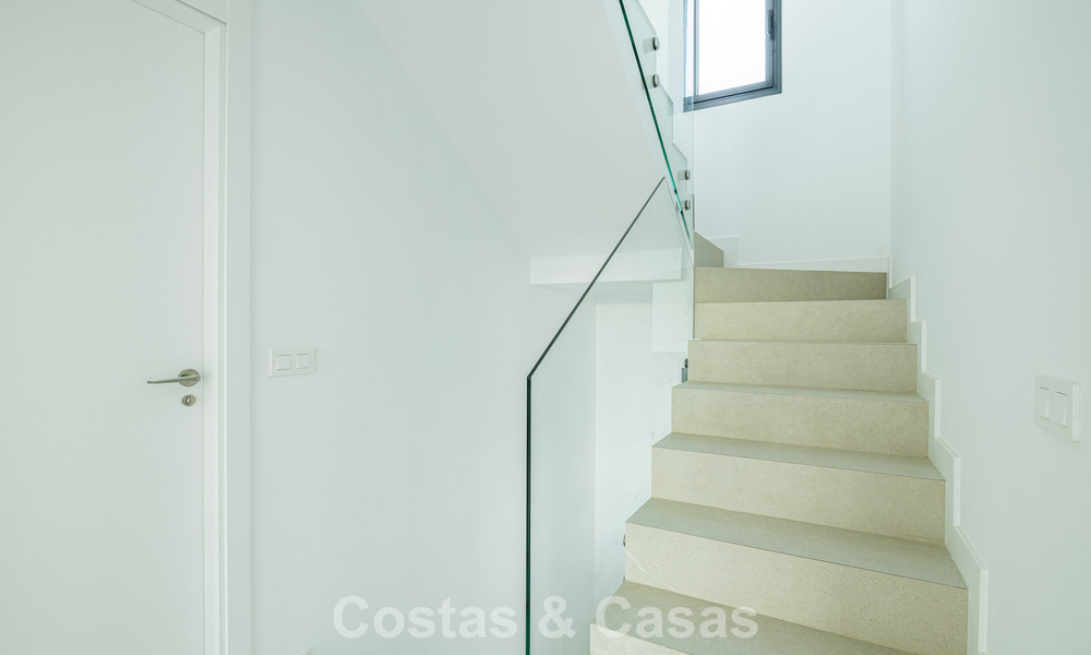 Move-in-ready, brand-new contemporary townhouse for sale on the New Golden Mile between Marbella and Estepona 792602