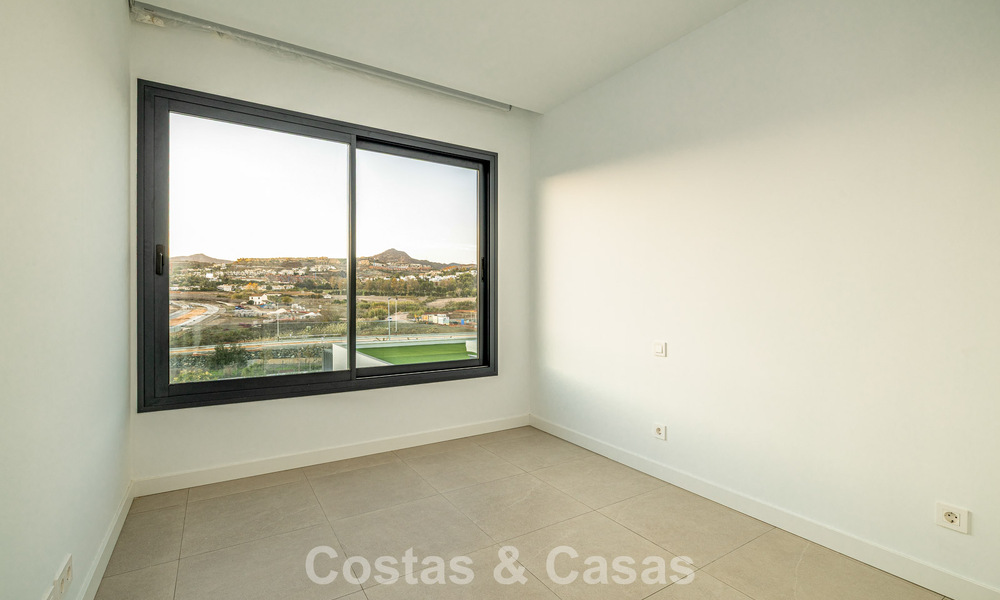 Move-in-ready, brand-new contemporary townhouse for sale on the New Golden Mile between Marbella and Estepona 792606