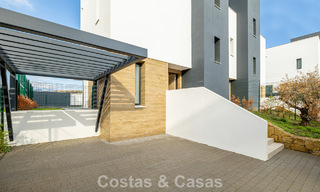 Move-in-ready, brand-new contemporary townhouse for sale on the New Golden Mile between Marbella and Estepona 792614 