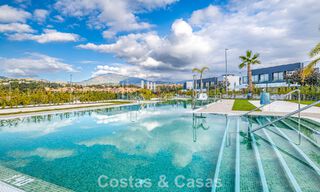 Move-in-ready, brand-new contemporary townhouse for sale on the New Golden Mile between Marbella and Estepona 792618 