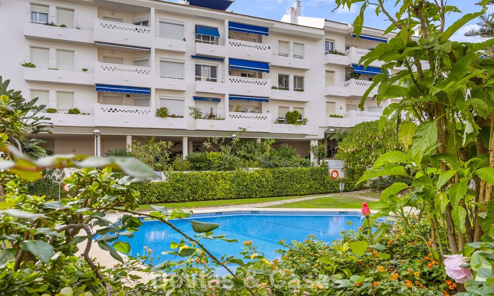Very spacious duplex penthouse for sale just steps away from all amenities in the centre of San Pedro, Marbella 792698