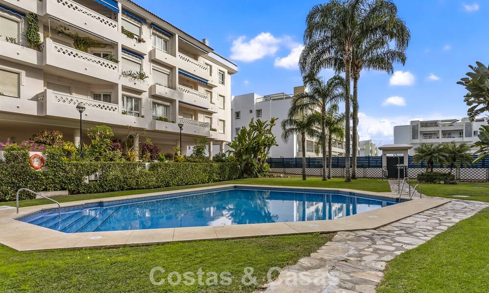 Very spacious duplex penthouse for sale just steps away from all amenities in the centre of San Pedro, Marbella 792699