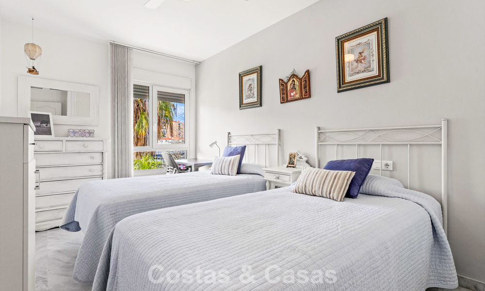 Very spacious duplex penthouse for sale just steps away from all amenities in the centre of San Pedro, Marbella 792715