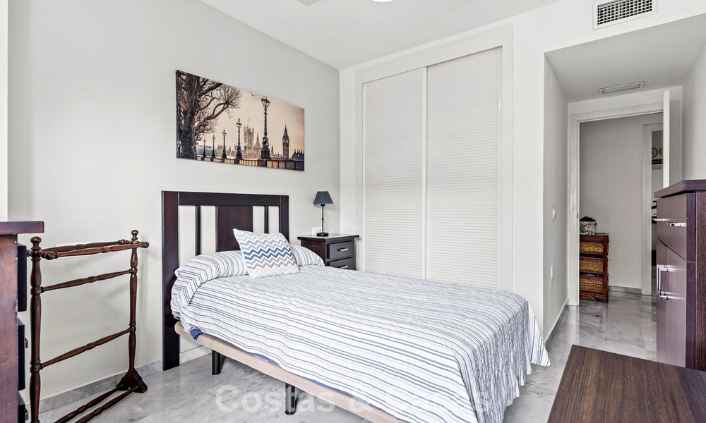 Very spacious duplex penthouse for sale just steps away from all amenities in the centre of San Pedro, Marbella 792718