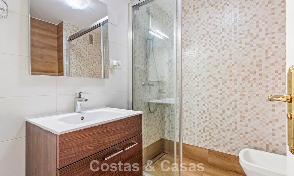 Very spacious duplex penthouse for sale just steps away from all amenities in the centre of San Pedro, Marbella 792723