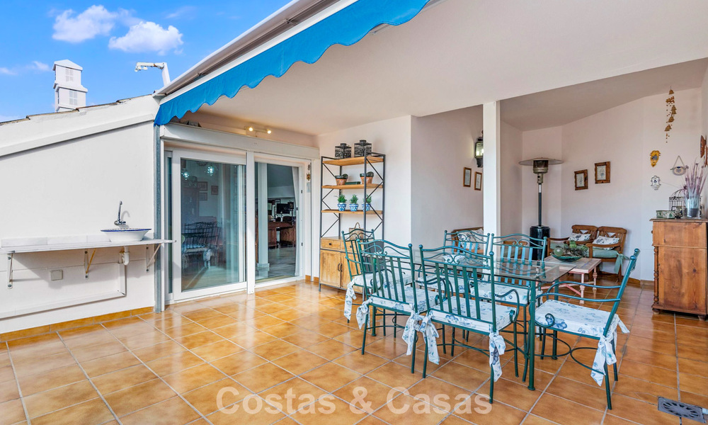 Very spacious duplex penthouse for sale just steps away from all amenities in the centre of San Pedro, Marbella 792729