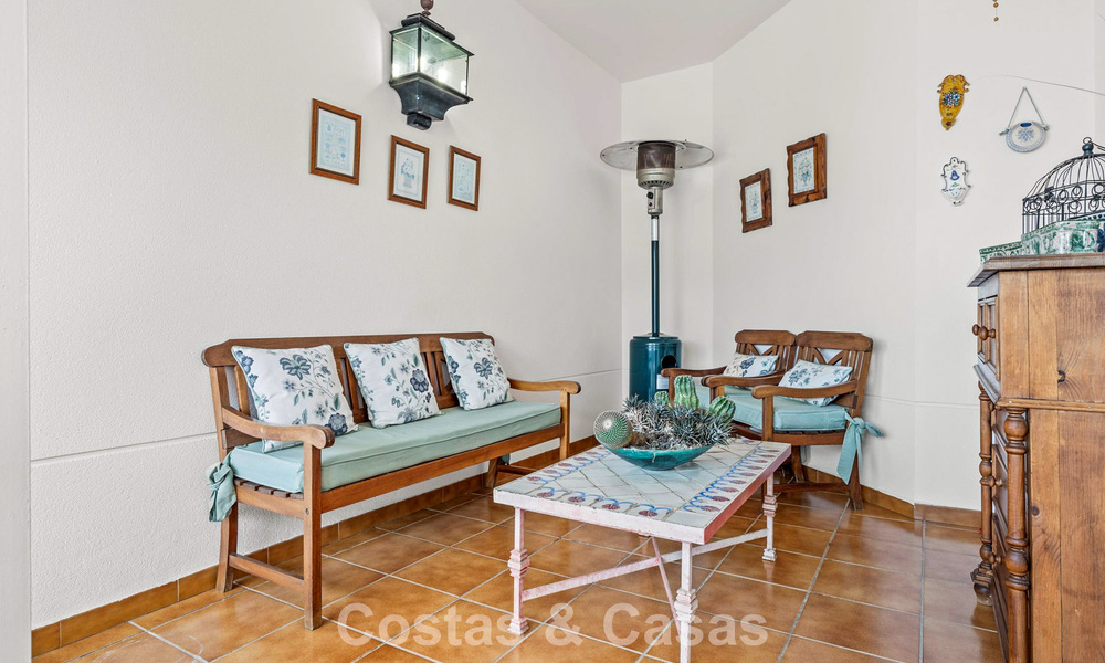 Very spacious duplex penthouse for sale just steps away from all amenities in the centre of San Pedro, Marbella 792730