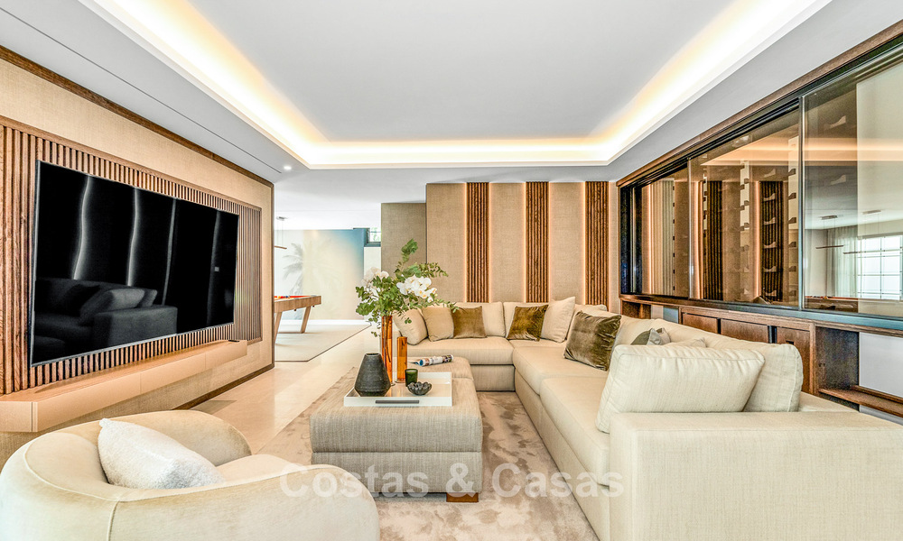 Luxurious and timeless villa with panoramic views for sale in Nueva Andalucía, Marbella 792896