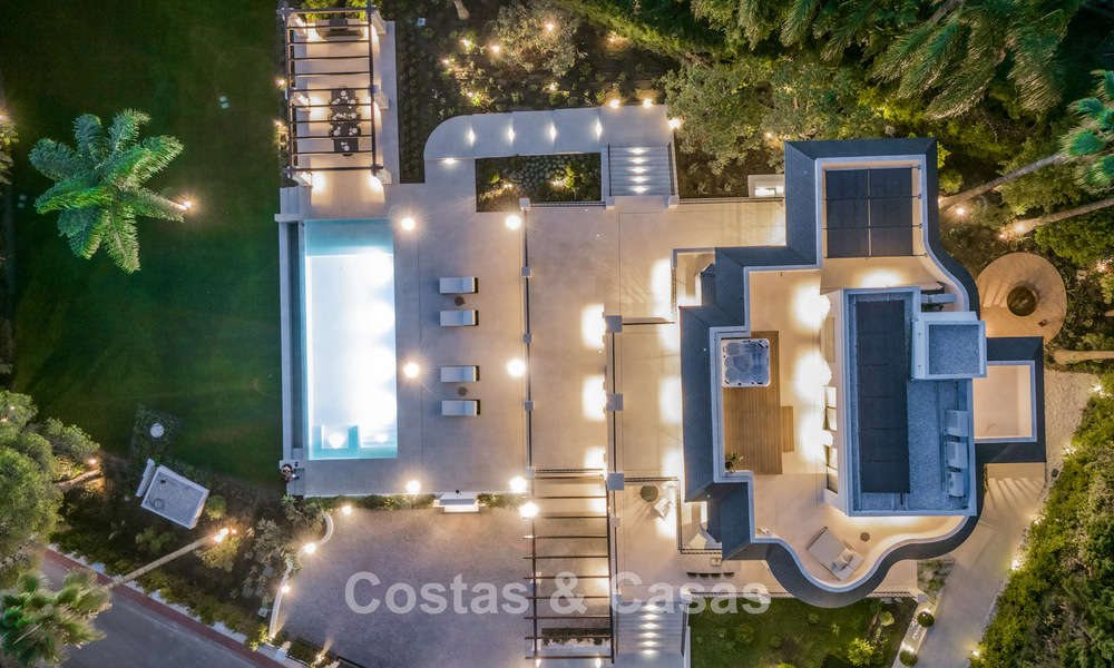 Luxurious and timeless villa with panoramic views for sale in Nueva Andalucía, Marbella 792909