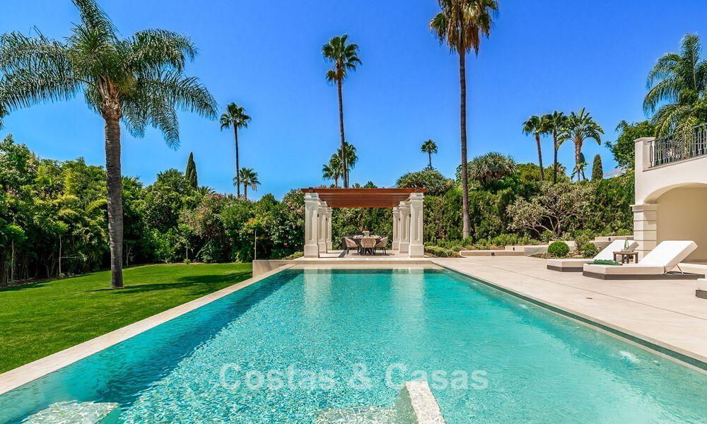 Luxurious and timeless villa with panoramic views for sale in Nueva Andalucía, Marbella 792914