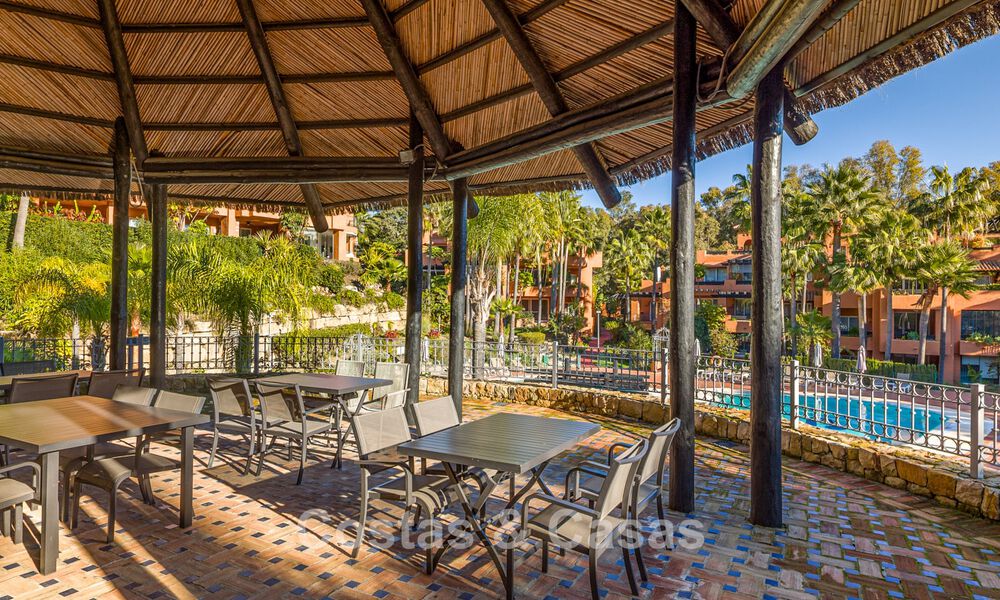 Stunning ground floor apartment with 4 bedrooms for sale in Nueva Andalucía, Marbella 792948