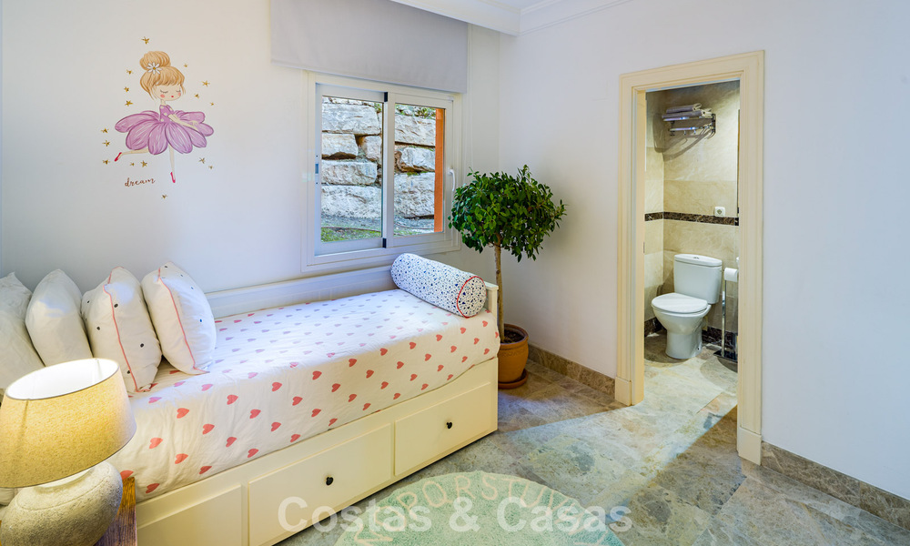 Stunning ground floor apartment with 4 bedrooms for sale in Nueva Andalucía, Marbella 792961