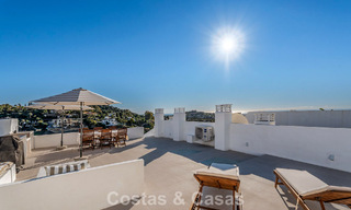 Beautifully renovated penthouse with spacious rooftop terrace for sale in La Quinta Golf Resort, Benahavís - Marbella 792990 