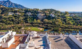 Beautifully renovated penthouse with spacious rooftop terrace for sale in La Quinta Golf Resort, Benahavís - Marbella 793005 