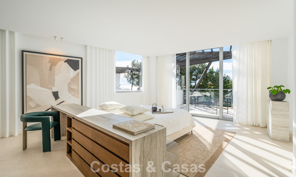 Modern semi-detached villa for sale with sublime sea views in a gated community in Sierra Blanca, Marbella’s Golden Mile 793035