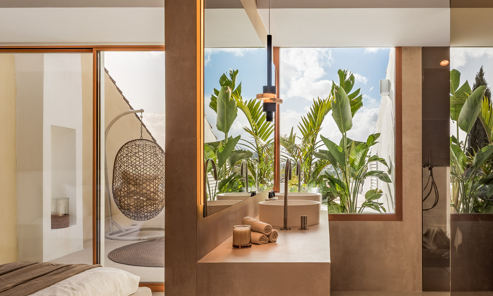 Stylish, move-in-ready townhouse with 4 bedrooms for sale in Aloha, Nueva Andalucía, Marbella 793240