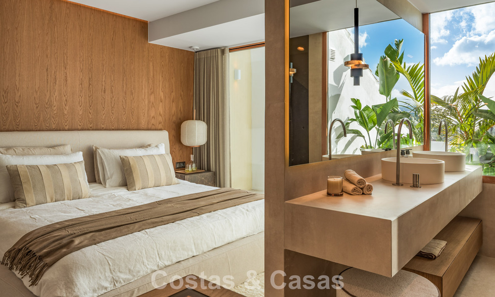 Stylish, move-in-ready townhouse with 4 bedrooms for sale in Aloha, Nueva Andalucía, Marbella 793254