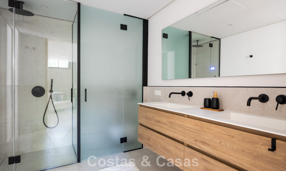 Move-in ready, contemporary Mediterranean villa with uninterrupted panoramic sea views for sale in Benahavís - Marbella 793420