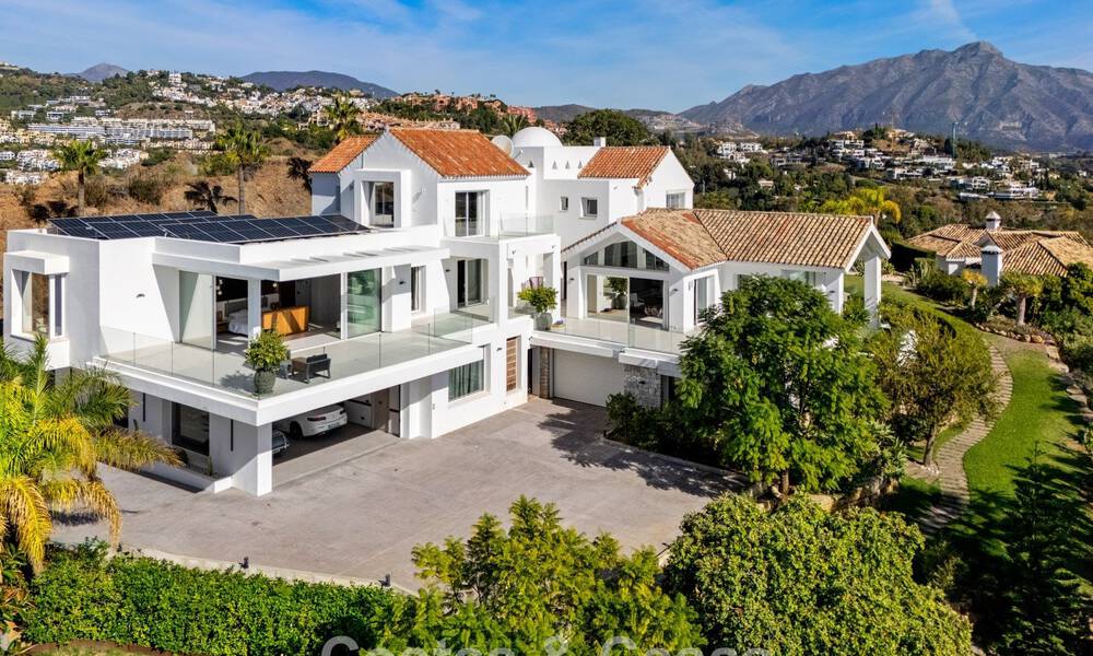 Exclusive villa with separate guest house for sale in a gated community in the hills of Marbella - Benahavís 793490