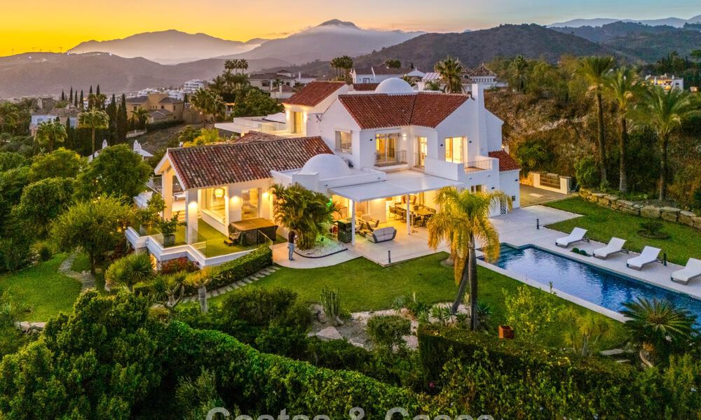 Exclusive villa with separate guest house for sale in a gated community in the hills of Marbella - Benahavís 793493
