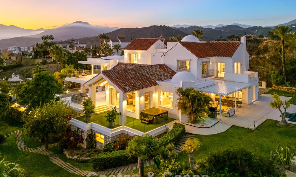 Exclusive villa with separate guest house for sale in a gated community in the hills of Marbella - Benahavís 793494