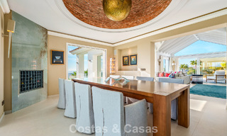 Exclusive villa with separate guest house for sale in a gated community in the hills of Marbella - Benahavís 793500 