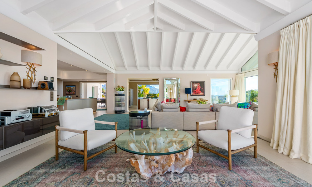 Exclusive villa with separate guest house for sale in a gated community in the hills of Marbella - Benahavís 793504