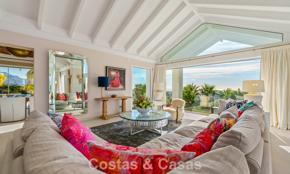 Exclusive villa with separate guest house for sale in a gated community in the hills of Marbella - Benahavís 793505