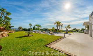 Exclusive villa with separate guest house for sale in a gated community in the hills of Marbella - Benahavís 793510 