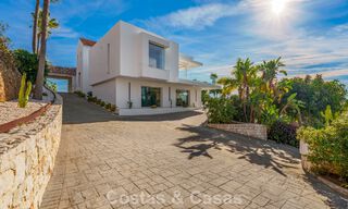 Exclusive villa with separate guest house for sale in a gated community in the hills of Marbella - Benahavís 793514 