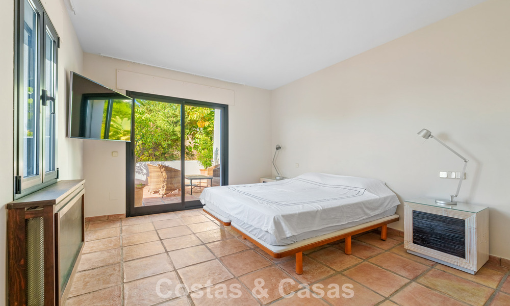 Exclusive villa with separate guest house for sale in a gated community in the hills of Marbella - Benahavís 793526