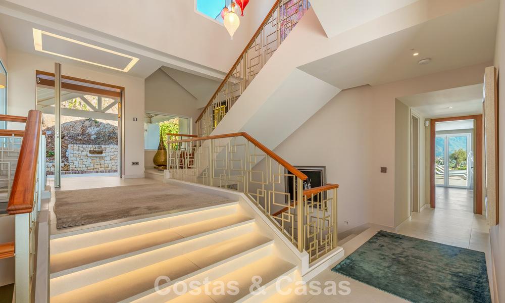 Exclusive villa with separate guest house for sale in a gated community in the hills of Marbella - Benahavís 793532