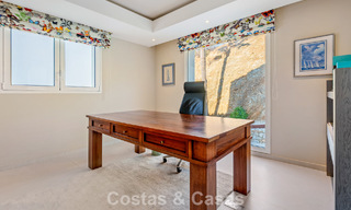 Exclusive villa with separate guest house for sale in a gated community in the hills of Marbella - Benahavís 793536 