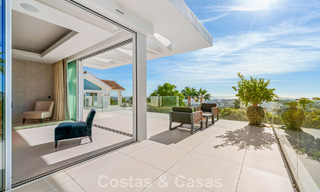 Exclusive villa with separate guest house for sale in a gated community in the hills of Marbella - Benahavís 793542 