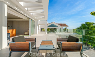 Exclusive villa with separate guest house for sale in a gated community in the hills of Marbella - Benahavís 793543 