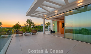 Exclusive villa with separate guest house for sale in a gated community in the hills of Marbella - Benahavís 793569 