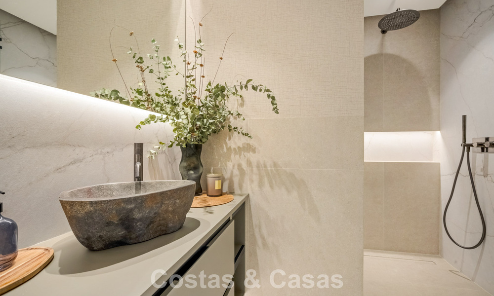 Move-in ready, contemporary 4-bedroom garden apartment for sale on Marbella’s Golden Mile 793575