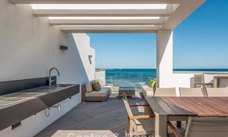 Move-in-ready modern, beachfront luxury house for sale with frontal sea views, within walking distance of Estepona’s town centre 793226 