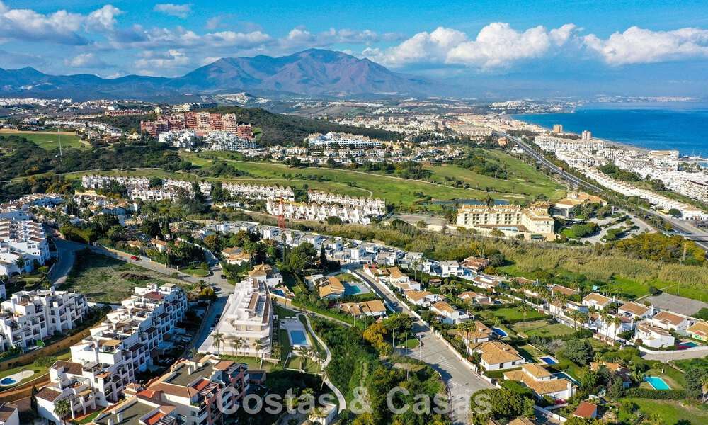 Modern new-build apartments with superb sea views in Manilva, Costa del Sol 793622