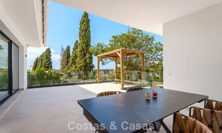 Elegant modern villa within walking distance of the beach for sale in Elviia, east of Marbella town centre 793648 