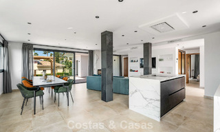 Elegant modern villa within walking distance of the beach for sale in Elviia, east of Marbella town centre 793651 