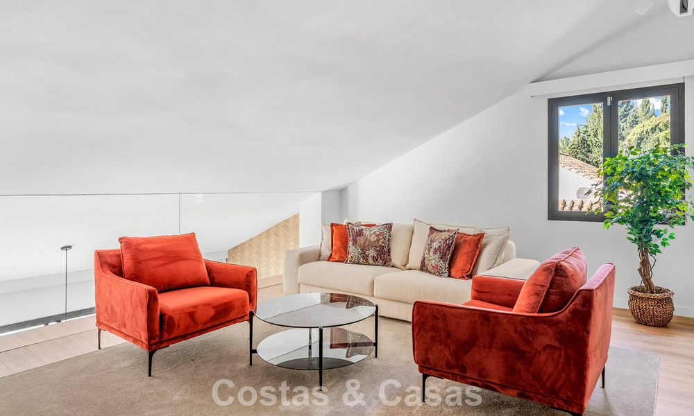 High-quality renovated family villa for sale in the sought-after golf area of Nueva Andalucía, Marbella 793171