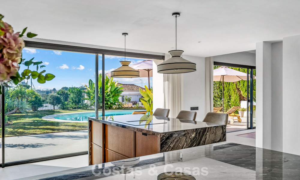High-quality renovated family villa for sale in the sought-after golf area of Nueva Andalucía, Marbella 793183