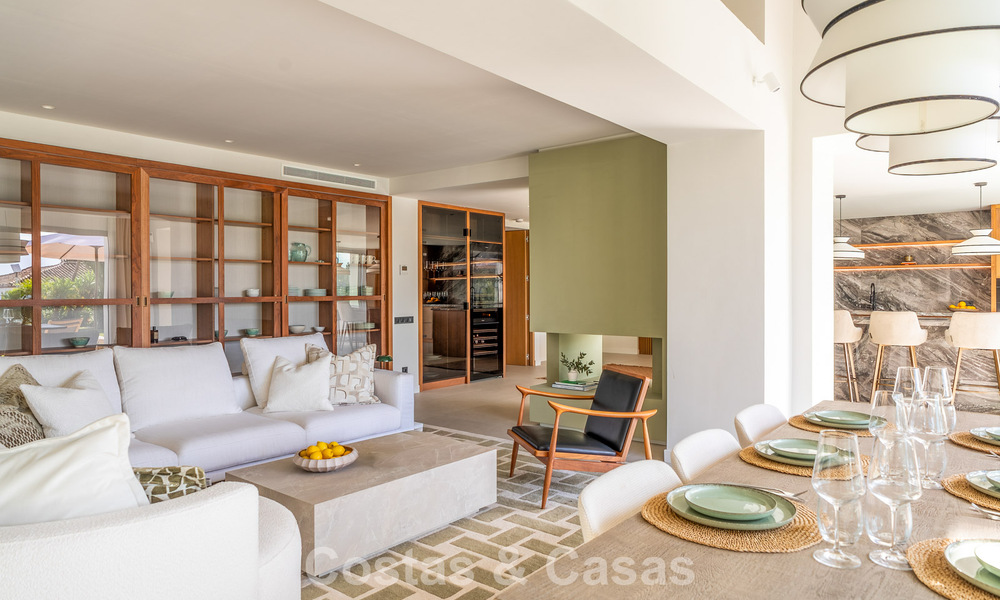 High-quality renovated family villa for sale in the sought-after golf area of Nueva Andalucía, Marbella 793185