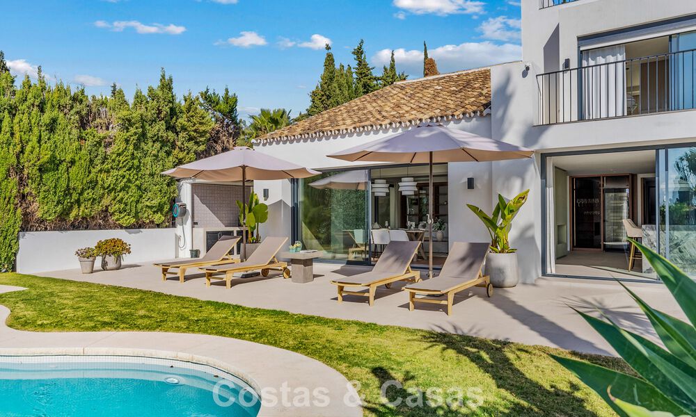 High-quality renovated family villa for sale in the sought-after golf area of Nueva Andalucía, Marbella 793189