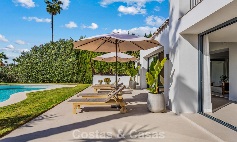 High-quality renovated family villa for sale in the sought-after golf area of Nueva Andalucía, Marbella 793190